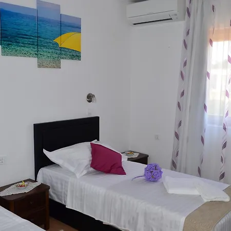 Boskovic * Stari Grad (Hvar)